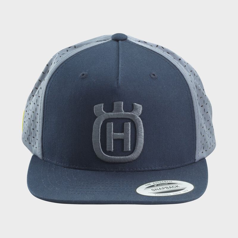 HMNA - Husqvarna Motorcycles North America, Inc, AUTHENTIC FLAT CAP