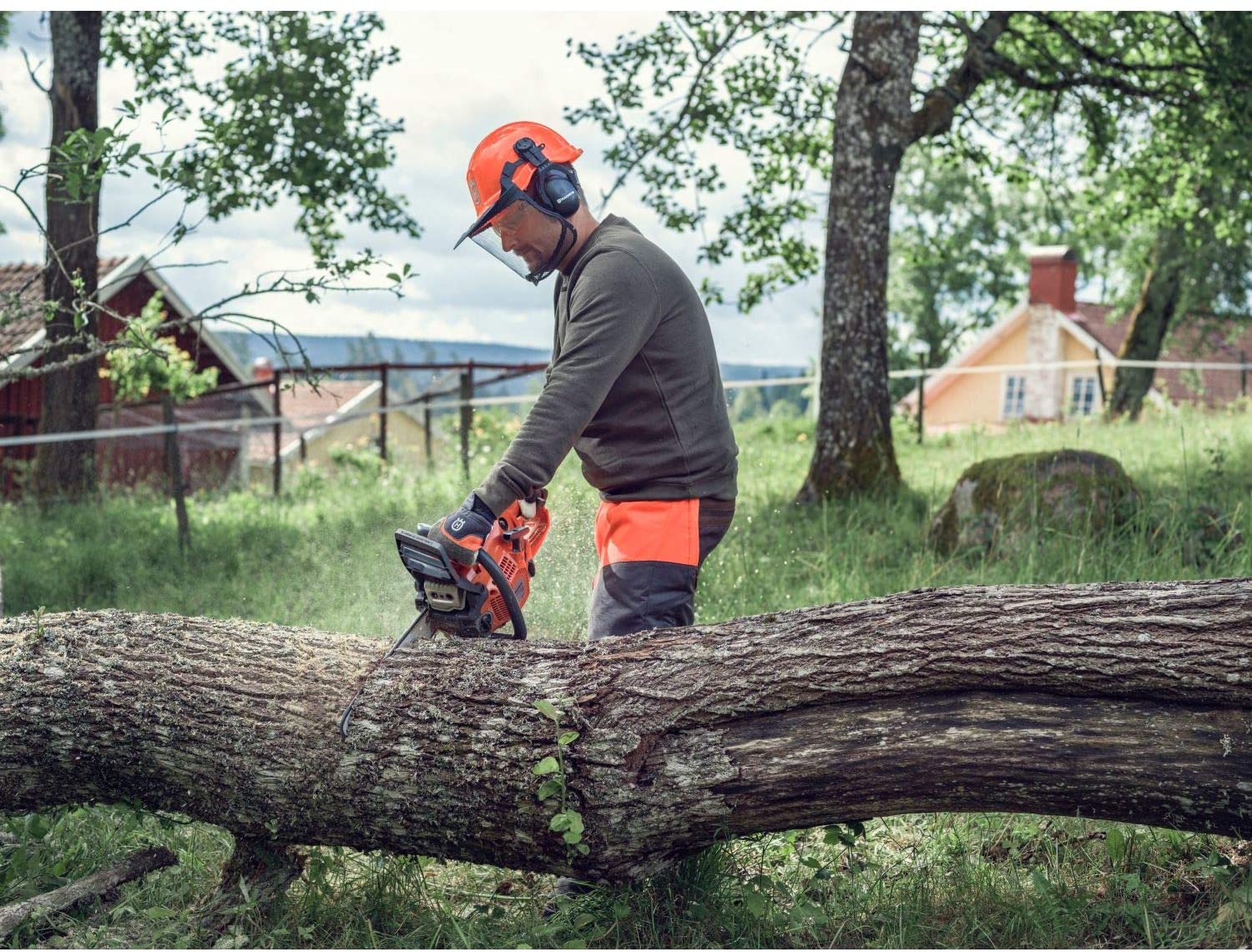 Husqvarna Canada Corp (FloorPlan), Husqvarna 135 MARK II 16" Chainsaw