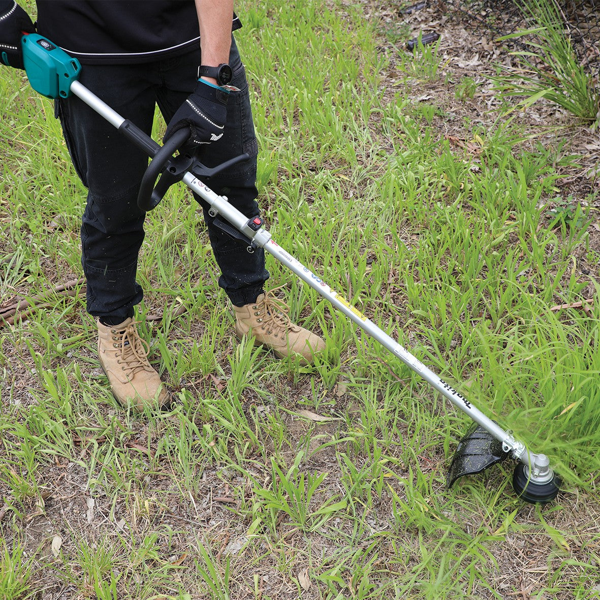 Makita Canada Inc, Straight Shaft 330mm Line Trimmer Attachment