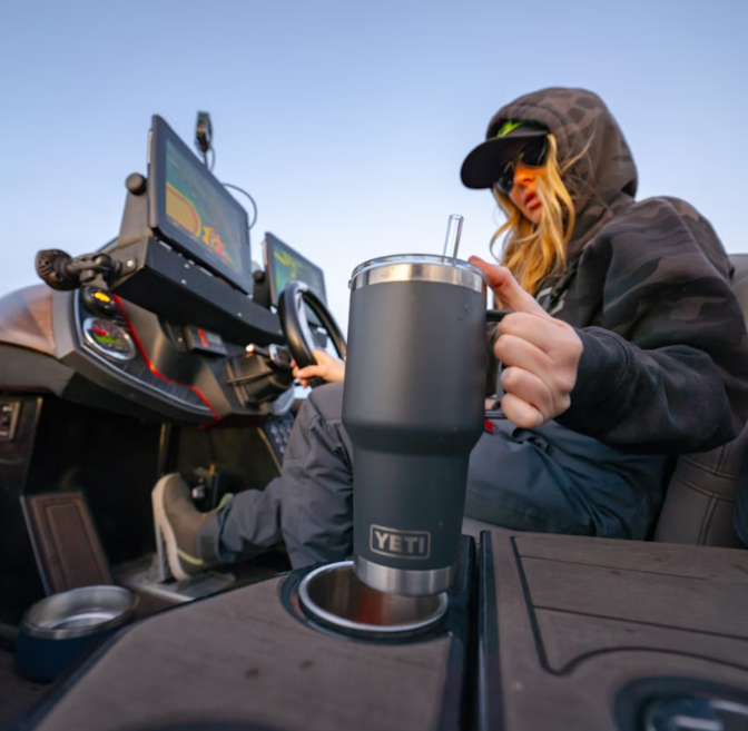 YETI Canada Limited, YETI RAMBLER® 35 OZ STRAW MUG