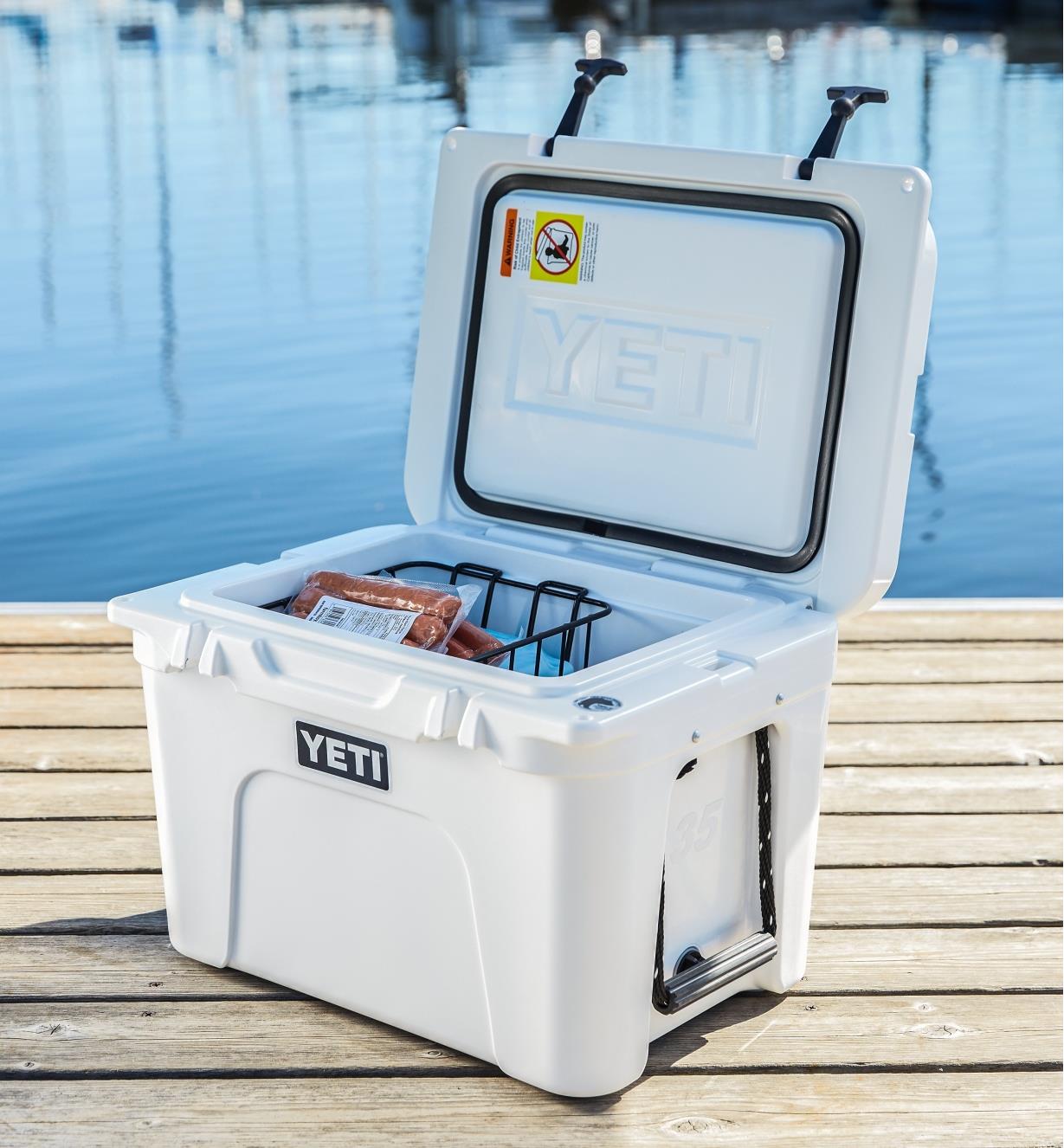 YETI Canada Limited, YETI TUNDRA 35 HARD COOLER